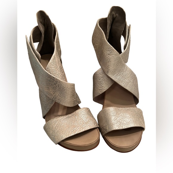 Theory Vidar Pale Gray Silver Strappy Heeled Sandals - Picture 2 of 5
